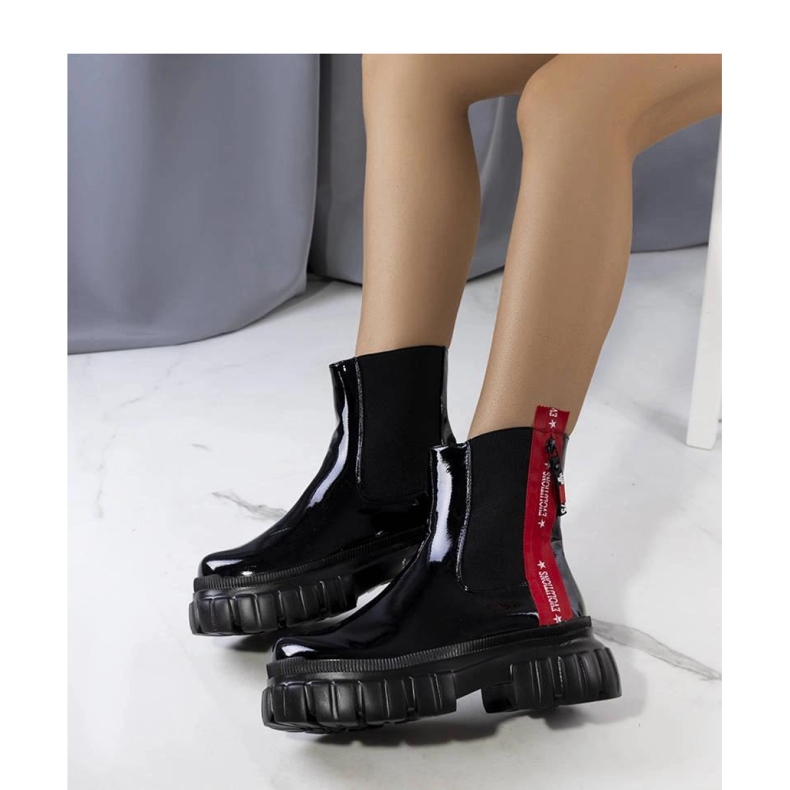 Botins pretos envernizados da Casta - Solea 1