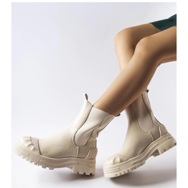 Botins maciços com isolamento bege da Albanese - Solea 1 Botins maciços com isolamento bege da Albanese - Solea 1