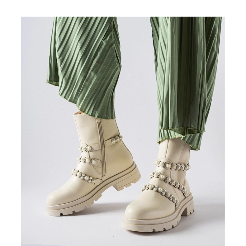 Botins bege decorados com pérolas Callicratide - Solea 1 Botins bege decorados com pérolas Callicratide - Solea 1
