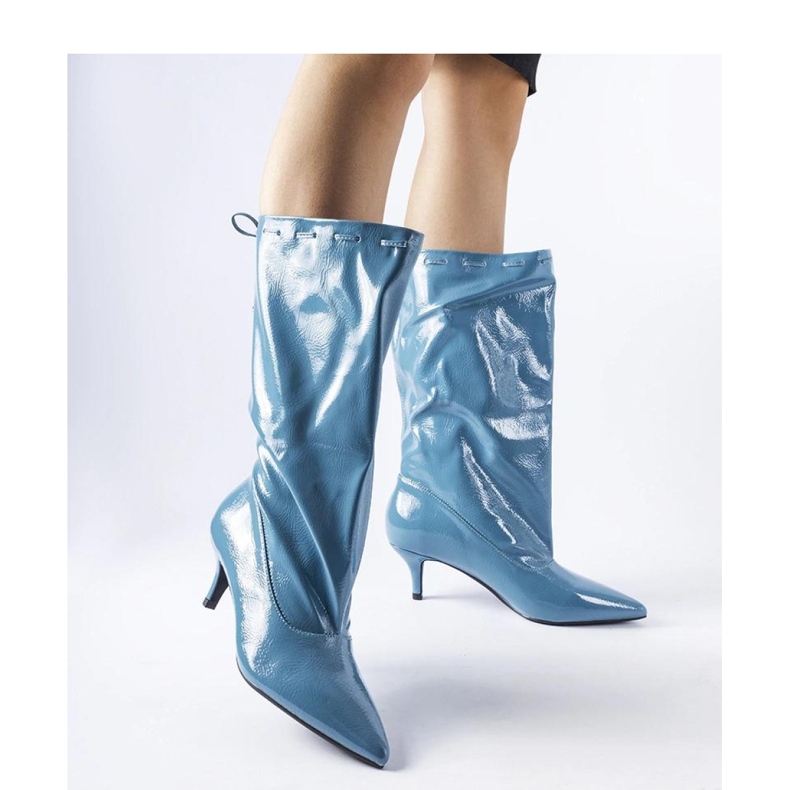 Botas azuis com salto baixo azul 1 Botas azuis com salto baixo azul 1