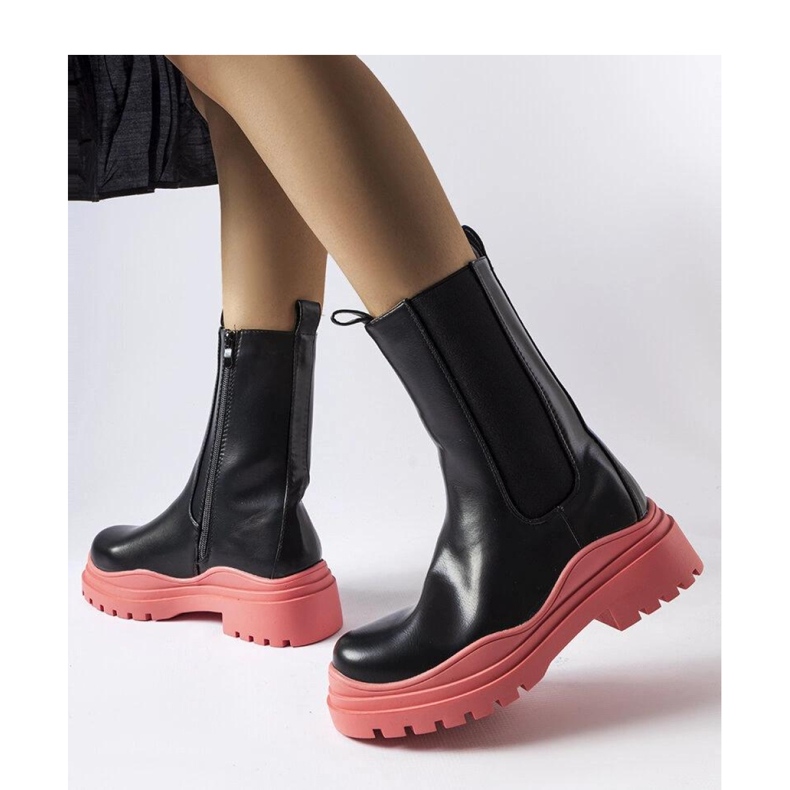 Botas pretas com sola colorida preto 1 Botas pretas com sola colorida preto 1