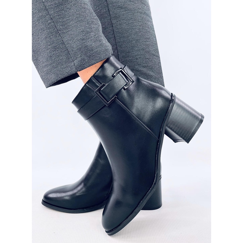 Botas pretas de salto alto preto 1