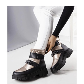 Botas de neve douradas com corrente Ephraim - Solea 1 Botas de neve douradas com corrente Ephraim - Solea 1