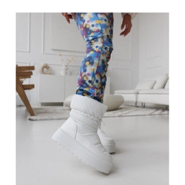 Botas de neve com isolamento branco na plataforma Polk - Solea 1 Botas de neve com isolamento branco na plataforma Polk - Solea 1