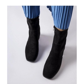 Botas pretas com parte superior perfurada Cavallo - Solea preto 1 Botas pretas com parte superior perfurada Cavallo - Solea preto 1