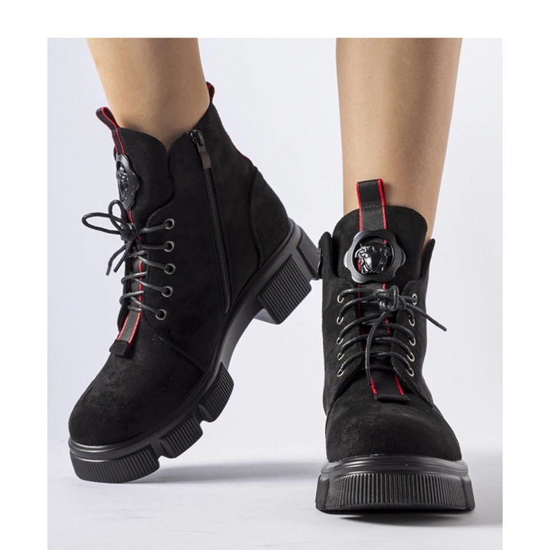 Botins pretos decorados com detalhes vermelhos Monrency - Solea 1