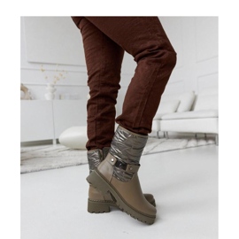 Botins verdes com isolamento e tira decorativa 1