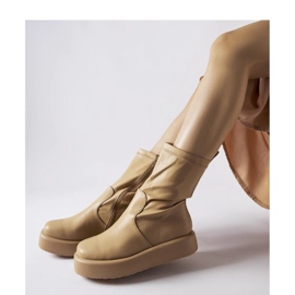 Bota plataforma bege 1 Bota plataforma bege 1