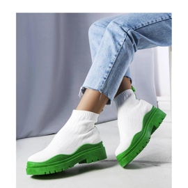 Botas meia branca com sola verde branco 1