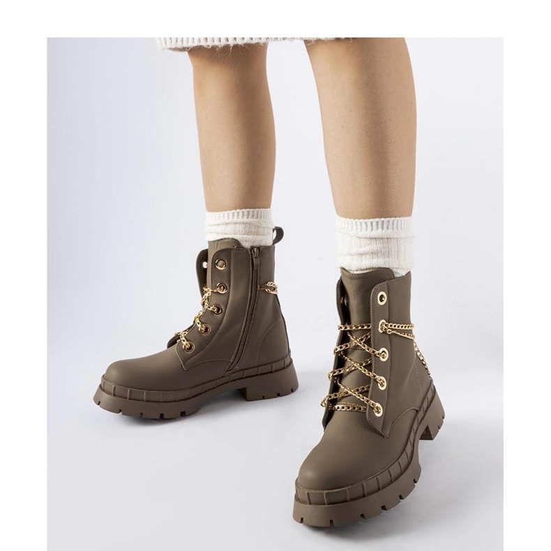 Botas marrons com corrente castanho 1