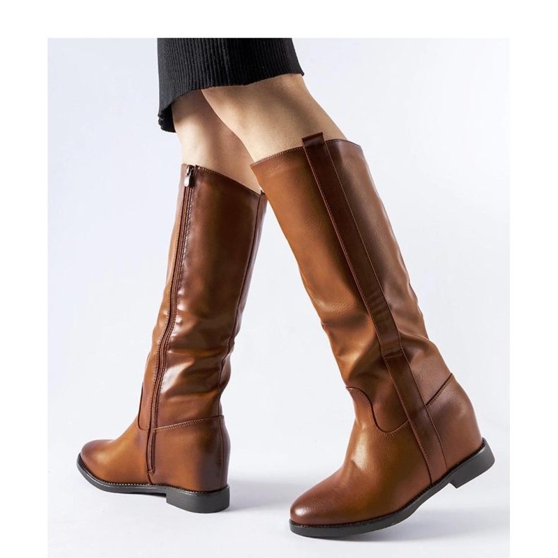 Botas marrons com cunha escondida marrom 1