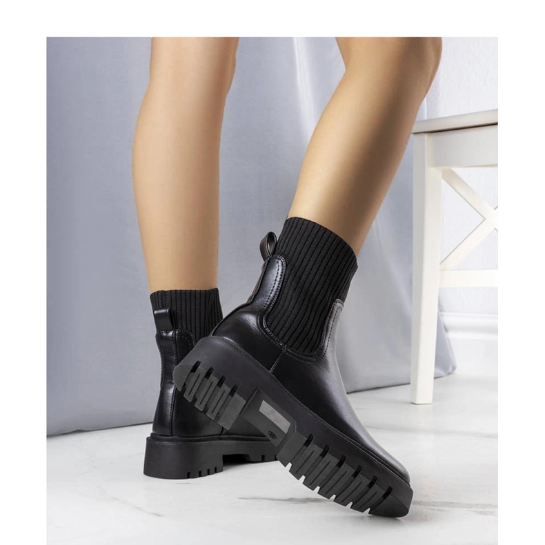 Botas isoladas pretas preto 1