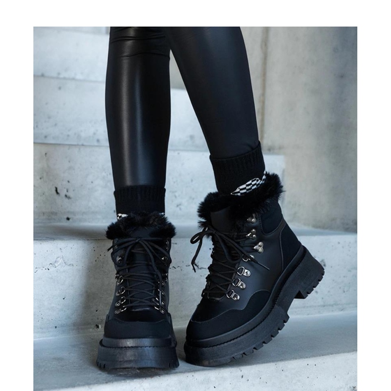 Botas de plataforma enormes com pele preto 1