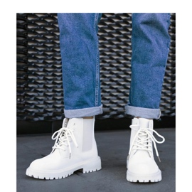 Botas de caminhada com isolamento bege claro 1 Botas de caminhada com isolamento bege claro 1