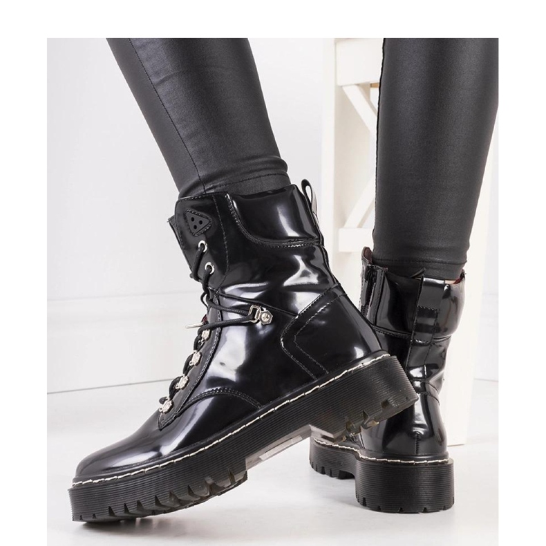 Botas pretas envernizadas preto 1