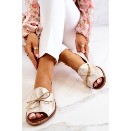 Sapatilhas Modelo Nicole 2660/004 Branco/Dourado 2