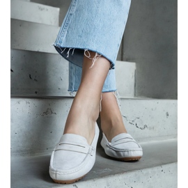 Mocassins femininos cinza em camurça ecológica 1