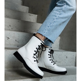 Botas de trabalho em couro ecológico com isolamento branco 2