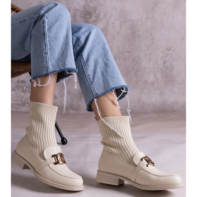 Botins bege com parte superior em tecido 1