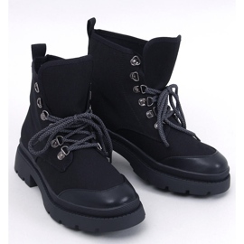 Tênis de trekking preto 1