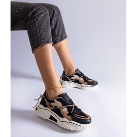 Tênis preto decorado com cordão de zircão 1