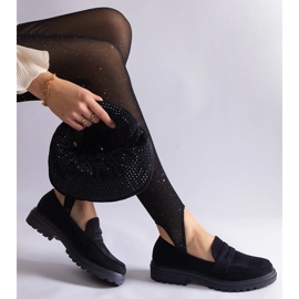 Mocassins pretos perfurados em camurça ecológica 1