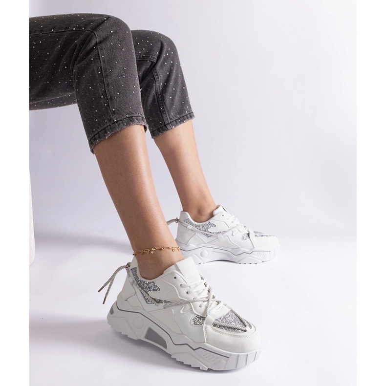 Tênis feminino branco com glitter 1 Tênis feminino branco com glitter 1