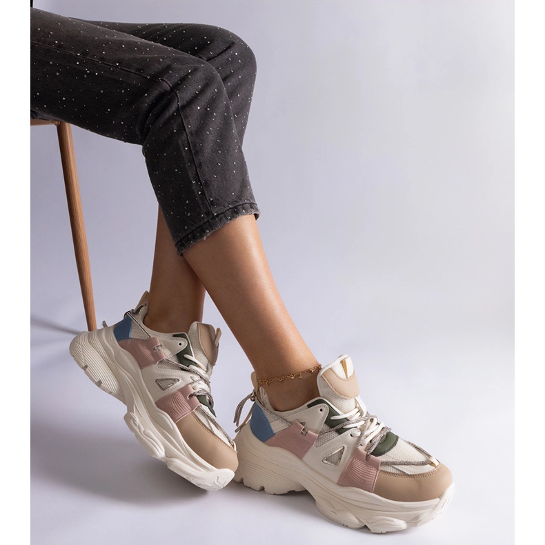 Tênis esportivos femininos multicoloridos branco 1