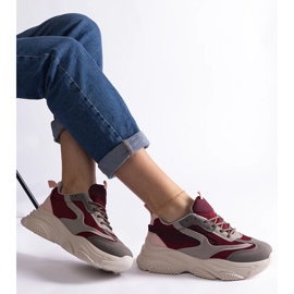 Tênis feminino bordô e cinza vermelho 1