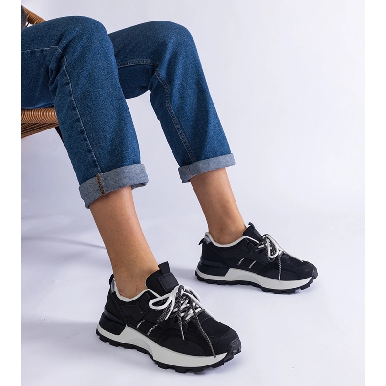 Tênis femininos esportivos pretos 1