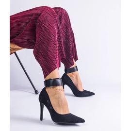 Bombas pretas no calcanhar Eco -Leather de camurça preto 1