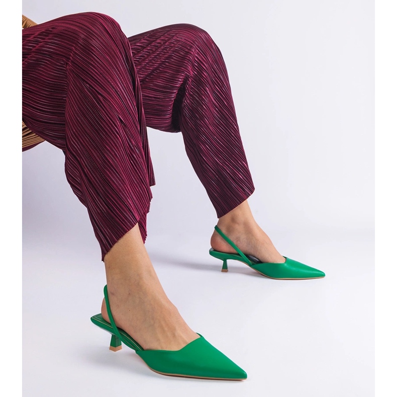 Patinhos verdes com aberto 1