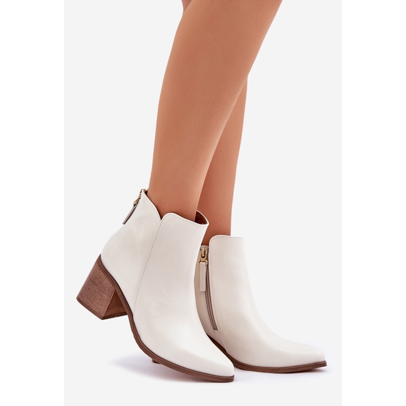 Bots no post Zazoo de couro natural 3673 branco 1