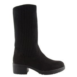 Botins pretos com parte superior em malha 2