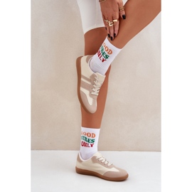 Tênis femininos baixos com bege de couro ecológico 2