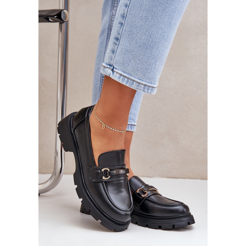 Mocas femininas clássicas com couro ecológico preto 2