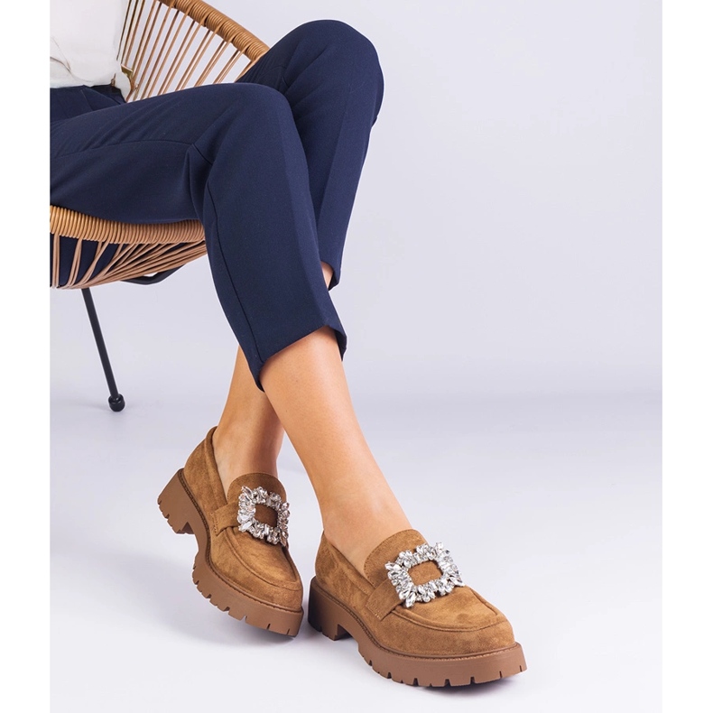 Mocas de Mulheres Brown de Ekozamsz com uma decoração elegante castanho 2 Mocas de Mulheres Brown de Ekozamsz com uma decoração elegante castanho 2