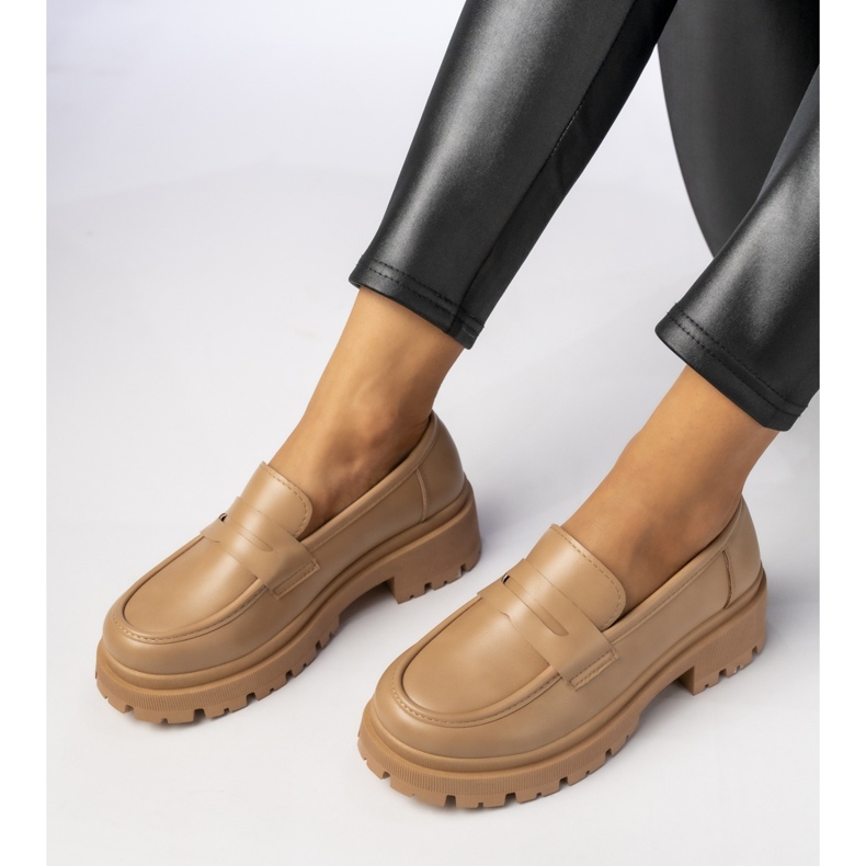 Mocassistas bege escuros femininos 2