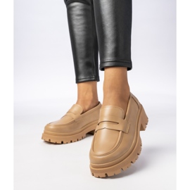 Mocassistas bege escuros femininos 1