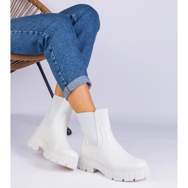 Botas brancas com uma inserção flexível branco 1