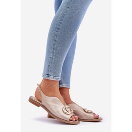 Sandálias de couro lisadas com a decoração de Laura Messi 2865 Zlotys dourado 1