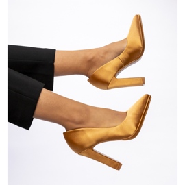 Bombas de camelo de lavana feminina 2