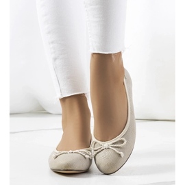 D/GMR Bailarinas femininas bege de Villers 1