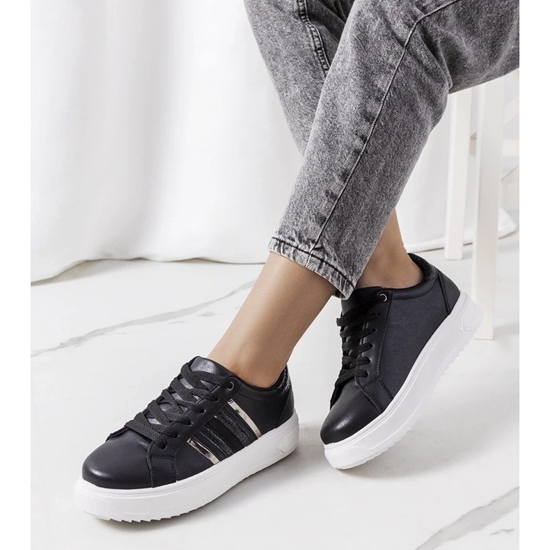 D/GMR Tênis preto na plataforma Goldsmi 1