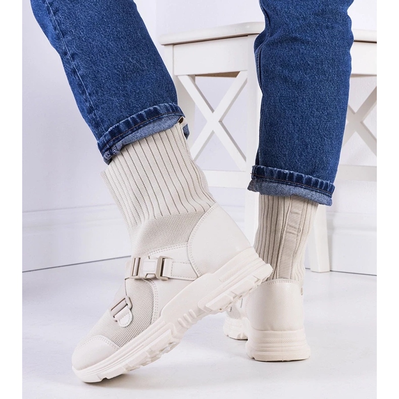 D/GMR Saker tênis bege 2