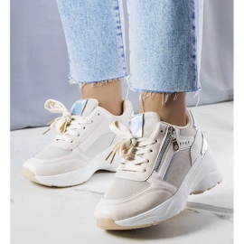 D/GMR Tênis de salto bege Stacey. 2