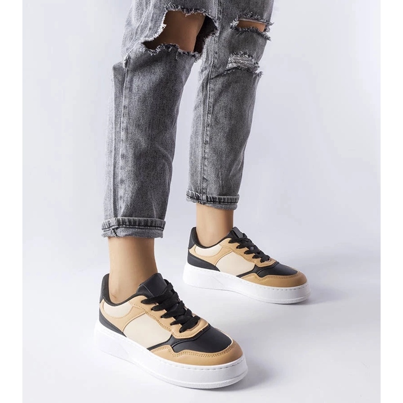 D/GMR Botas pretas e bege com sola mais grossa da Baron 2