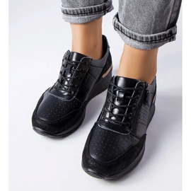 D/GMR Sapato Jazzar em couro preto vazado 2