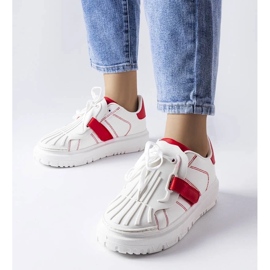 D/GMR Tênis branco e vermelho na plataforma Binet 1