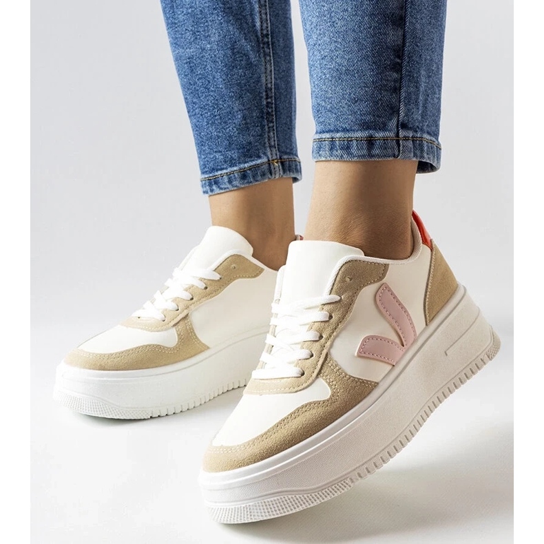 D/GMR Tênis branco com aplicação Plouffe rosa 2